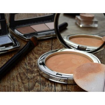 Dekorkozmetikum/Make-up